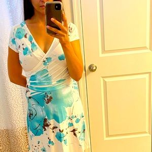 Gorgeous flower dress!